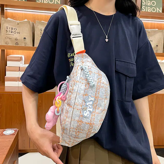 笛贝嘉 韩版可爱小众撞色休闲轻便 尼龙 胸包 女款 蓝色/白色/粉色/绿色