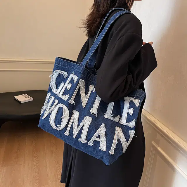 笛贝嘉 日系通勤字母托特包 牛仔布 单肩包 常规 女款 米白色/蓝色