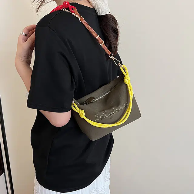 笛贝嘉 撞色高级感腋下包 布 单肩包 常规 女款 多色