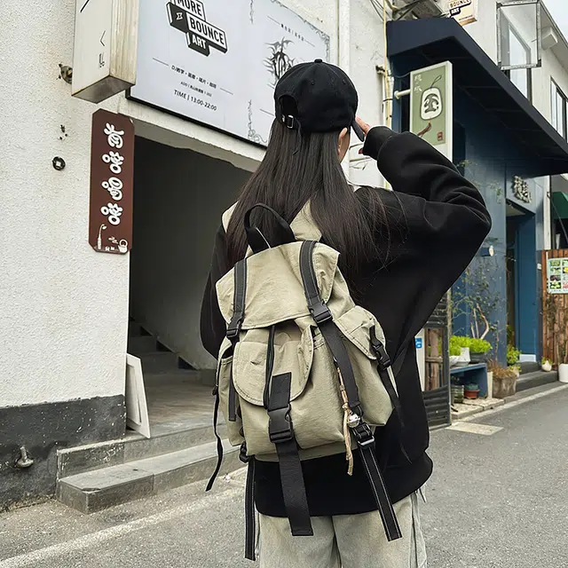 笛贝嘉 小众简约纯色复古 尼龙 双肩包 男女同款情侣款 多色