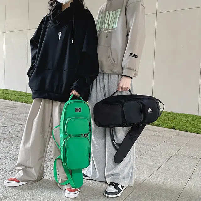 笛贝嘉 日韩中性风休闲简约时尚潮流百搭 牛津布 单肩斜挎胸包 常规 男女同款情侣款 黑色/绿色