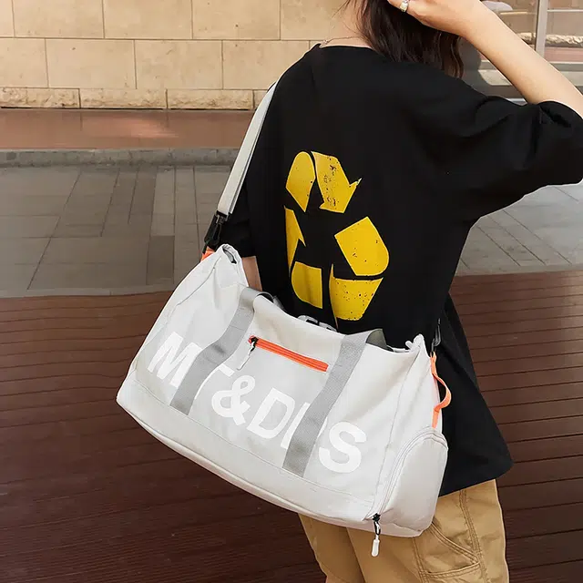 笛贝嘉 港风潮酷大容量手提单肩包休闲运动斜挎包拼色字母出游防泼水 尼龙 旅行包 男女同款情侣款 灰色/黑色