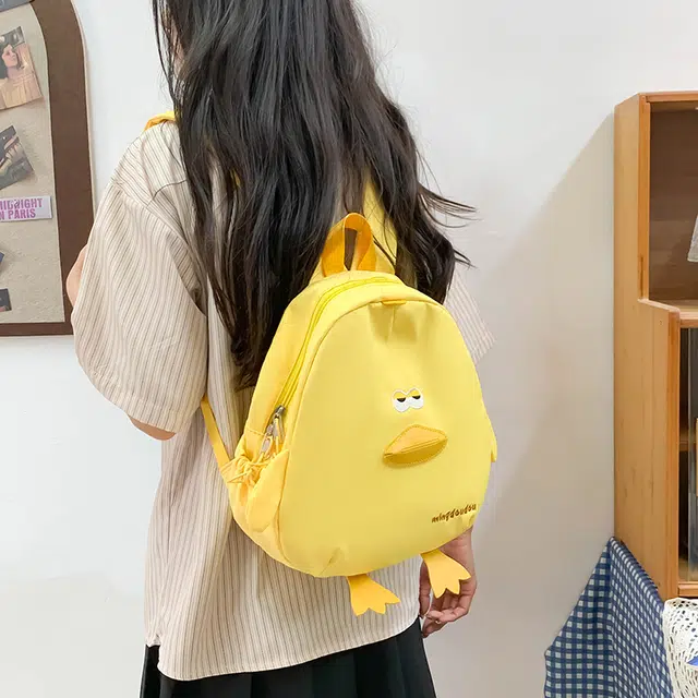 笛贝嘉 稀奇古怪可爱搞怪小鸭子轻便学生书包出行 尼龙 双肩包 常规 儿童款 多色