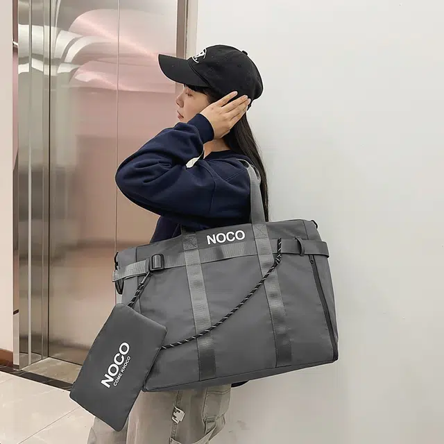 笛贝嘉 日系潮酷高级感轻便 尼龙 斜挎手提包 男女同款情侣款 多色