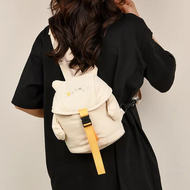 笛贝嘉 小众设计感可爱时尚轻便 尼龙布 双肩包 女款 多色