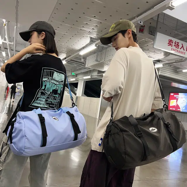 笛贝嘉 大容量潮牌休闲运动旅行背包港风轻便防水手提包 尼龙布 斜挎包 常规 男女同款情侣款 多色