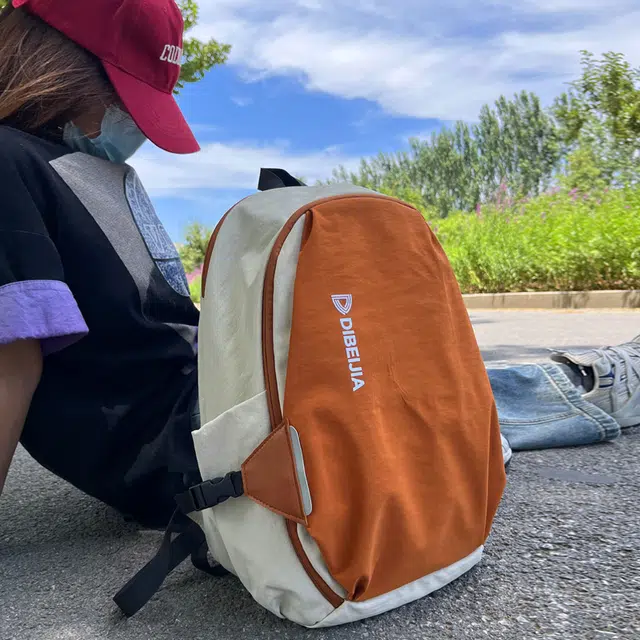 笛贝嘉 潮牌拼色通勤背包旅行运动多用电脑包 尼龙 双肩包 常规 男女同款情侣款 多色