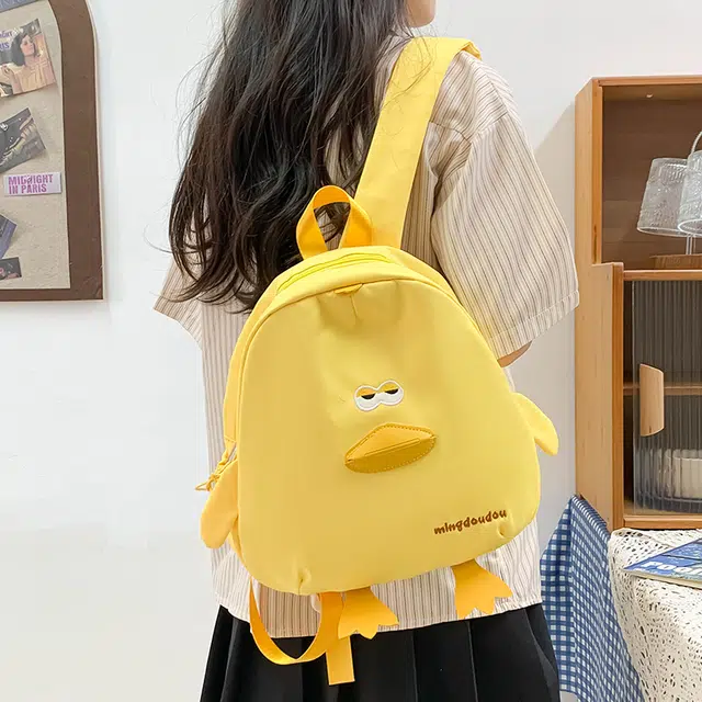 笛贝嘉 稀奇古怪可爱搞怪小鸭子轻便学生书包出行 尼龙 双肩包 常规 儿童款 多色