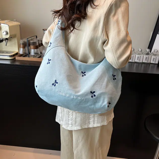 笛贝嘉 韩版森系可爱刺绣大容量通勤百搭出游 牛仔 单肩包 常规 女款 多色