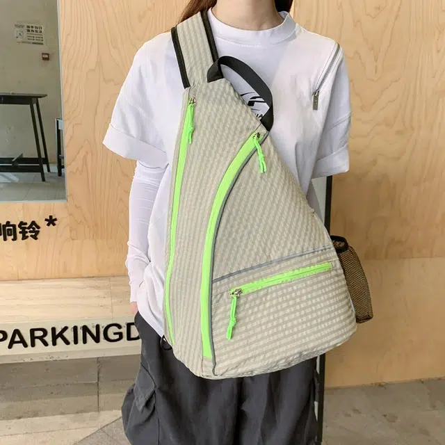 笛贝嘉 时尚简约潮流 尼龙 胸包 男女同款情侣款 多色