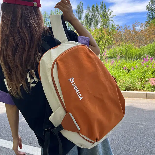 笛贝嘉 潮牌拼色通勤背包旅行运动多用电脑包 尼龙 双肩包 常规 男女同款情侣款 多色