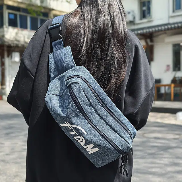 笛贝嘉 日系复古原宿字母多用包运动百搭 牛仔 腰包 常规 男女同款情侣款 蓝色