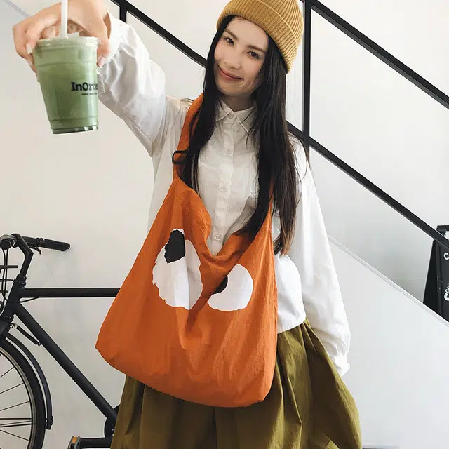 笛贝嘉 森系百搭大容量可爱卡通大眼睛 尼龙 单肩斜挎包 女款 多色