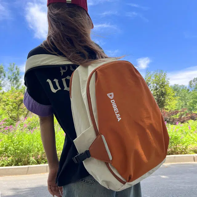 笛贝嘉 潮牌拼色通勤背包旅行运动多用电脑包 尼龙 双肩包 常规 男女同款情侣款 多色