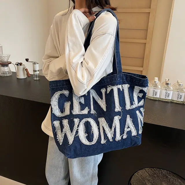 笛贝嘉 日系通勤字母托特包 牛仔布 单肩包 常规 女款 米白色/蓝色