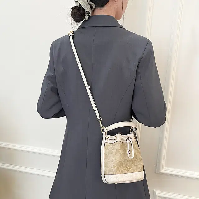 COACH 94-123cm