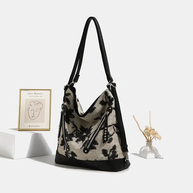 PAYOT Tote
