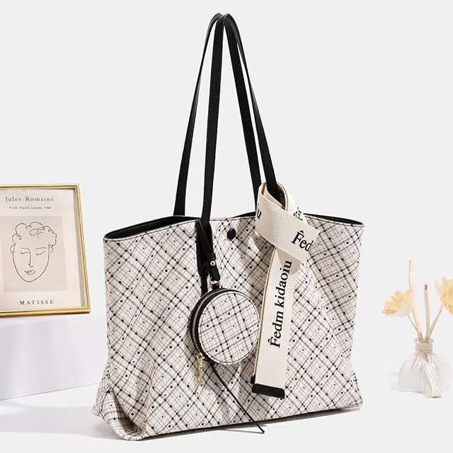 PAYOT Tote
