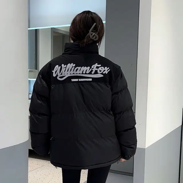 WILLIAM FOXSONS Logo