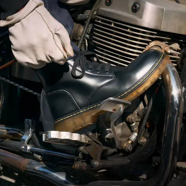 MADEN Classic British Style Platform Boots Black