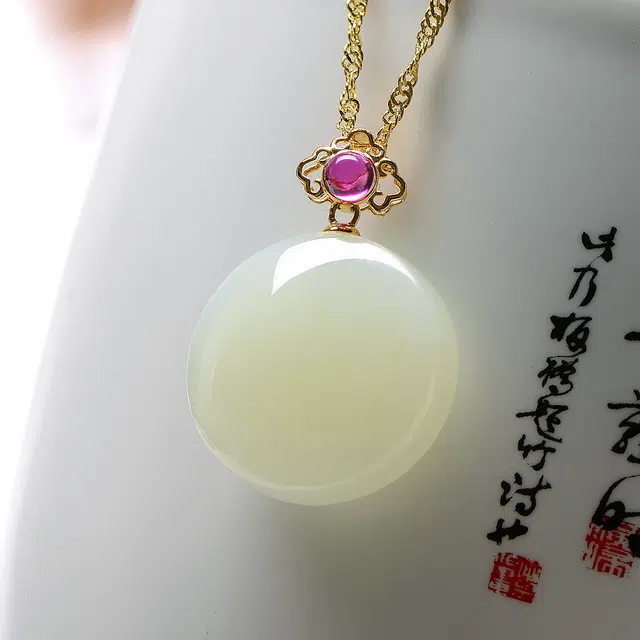 MARY WINDSOR 18K