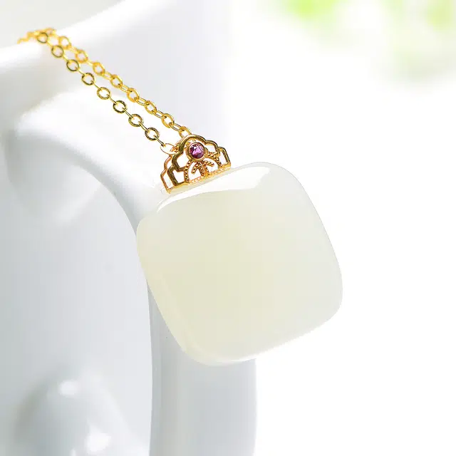 MARY WINDSOR 18K