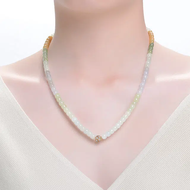 MARY WINDSOR 108
