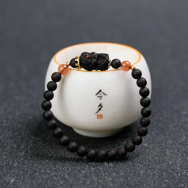今夕 文玩度母 佛珠盘玩 单圈 红玛瑙 手串 女款 降真香
