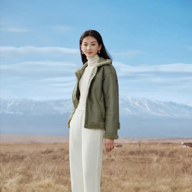 茵曼 加绒短款新款纯色绒感外套 女款