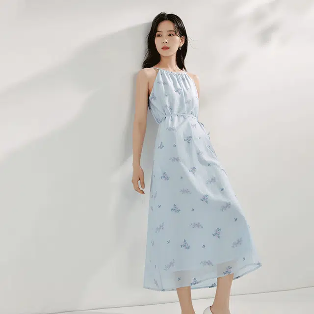 茵曼 简约收腰纯色圆领中长款吊带连衣裙 女款 雾霾蓝