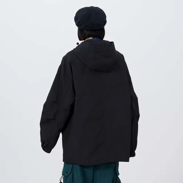 蜡笔小新 山系户外运动卡通小新字母印花休闲大口袋可调节连帽夹克外套 男女同款