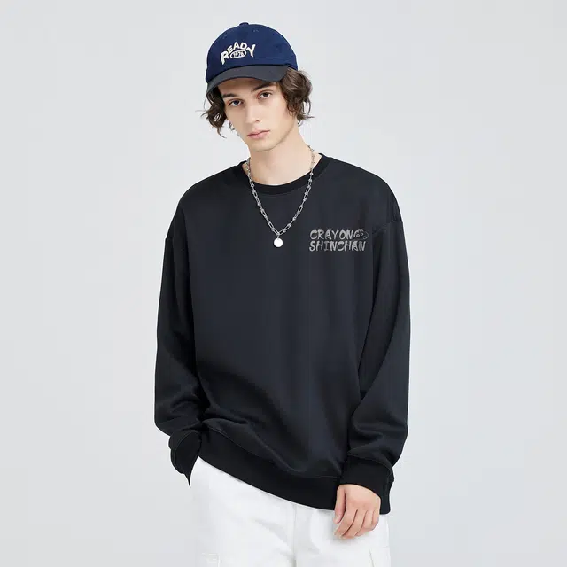 蜡笔小新 卡通线稿手绘奔跑小新字母印花休闲宽松套头圆领卫衣 男女同款