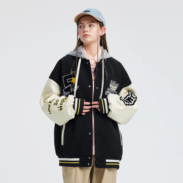 蜡笔小新 趣味欢呼小新卡通字母印花拼接撞色休闲宽松连帽夹克外套 男女同款