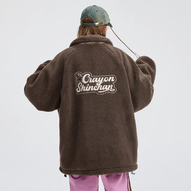 蜡笔小新 撞色拼接卡通小新字母印花保暖立领休闲羊羔绒绒感外套 男女同款