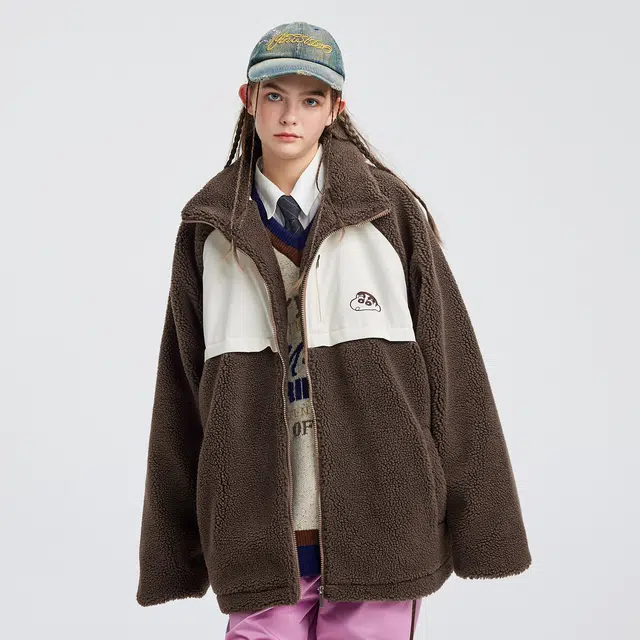 蜡笔小新 撞色拼接卡通小新字母印花保暖立领休闲羊羔绒绒感外套 男女同款