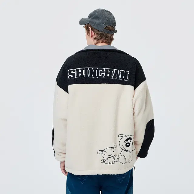 蜡笔小新 双面穿羊羔绒卡通字母小标加厚保暖翻领休闲宽松棉服 男女同款