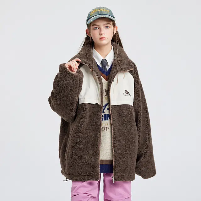 蜡笔小新 撞色拼接卡通小新字母印花保暖立领休闲羊羔绒绒感外套 男女同款