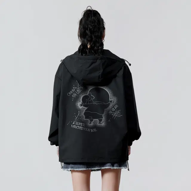 蜡笔小新 户外休闲运动卡通搞怪小新字母印花宽松防风夹克外套 男女同款