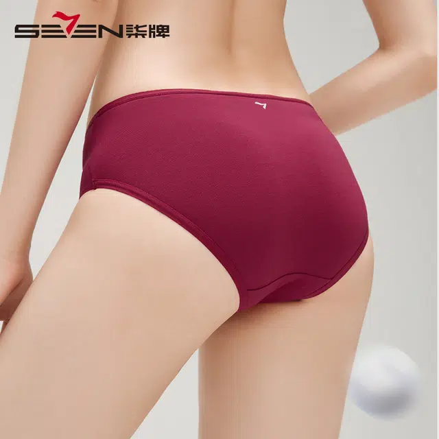 SEVEN 3
