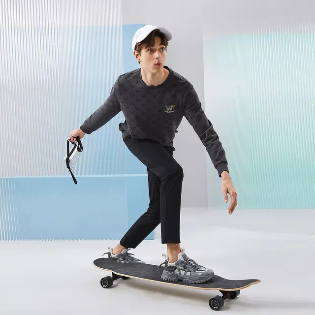 SEVEN Pullover Sweatshirt