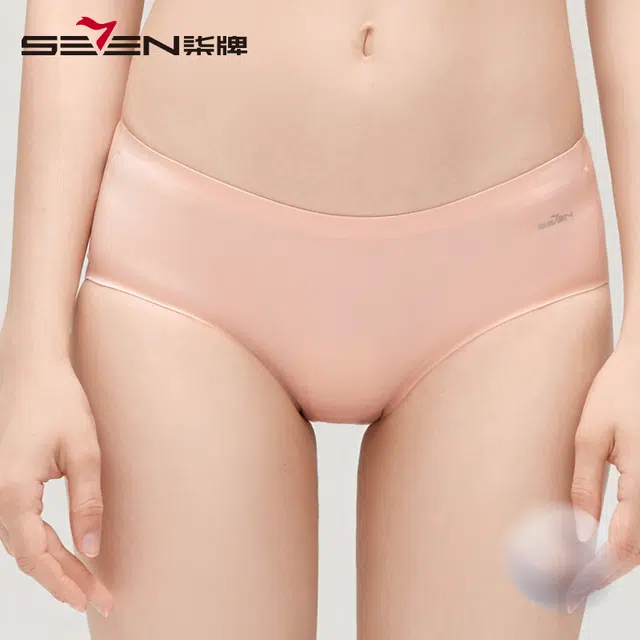 SEVEN 3