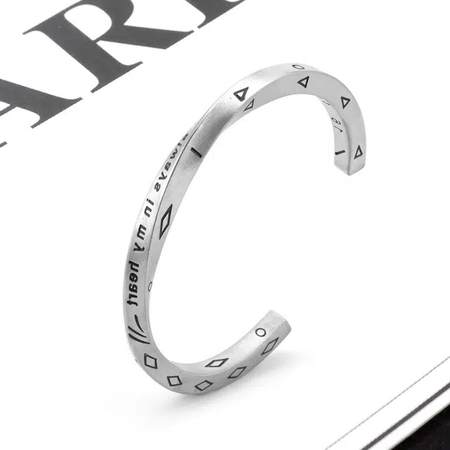 RINGLOVE ins