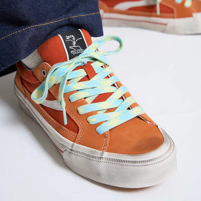 oddCIRKUS Astley Neon Dirty Fit