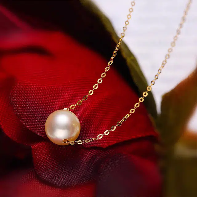 Akoya 18K