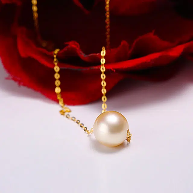 Akoya 18K
