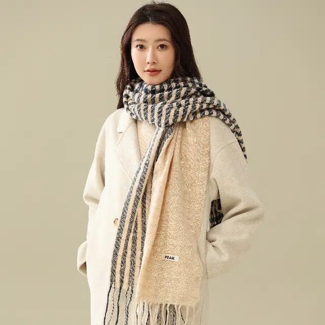 匹克 文艺保暖甜美流苏格纹 绒线围巾 女款 黑色