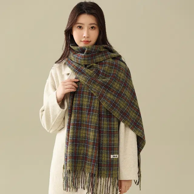 匹克 甜美格纹流苏 防寒保暖 绒线围巾 女款 墨绿色