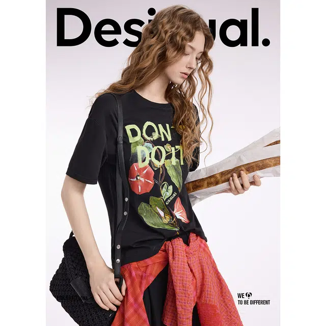 Desigual Logo T