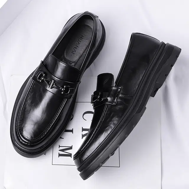 华耐 商务精英职场通勤穿搭 高颜值气质百搭 时尚潮流 舒适耐磨 休闲皮鞋 男款