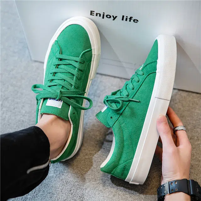 华耐 超纤皮 休闲百搭耐磨时尚 耐磨 低帮 板鞋 男款